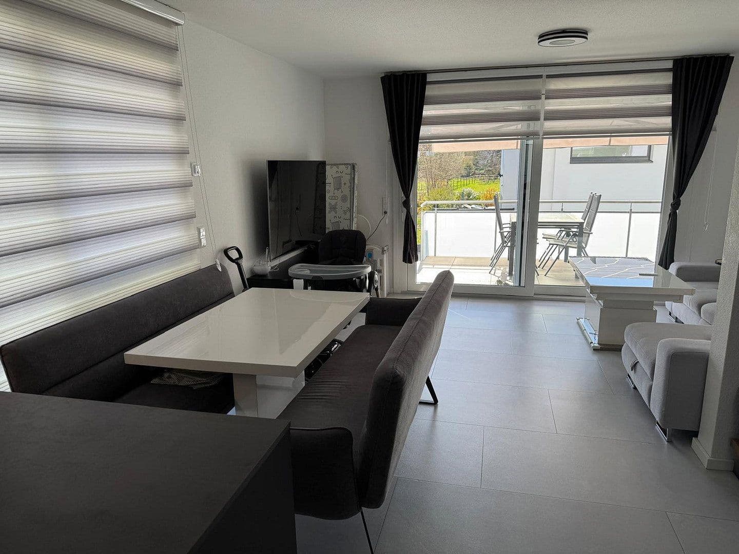 Prenájom bytu 5-izbový 111 m², Heimsheim, Bádensko-Wurttembersko Prenájom bytu 5-izbový 111 m², Heimsheim, Bádensko-Wurttembersko