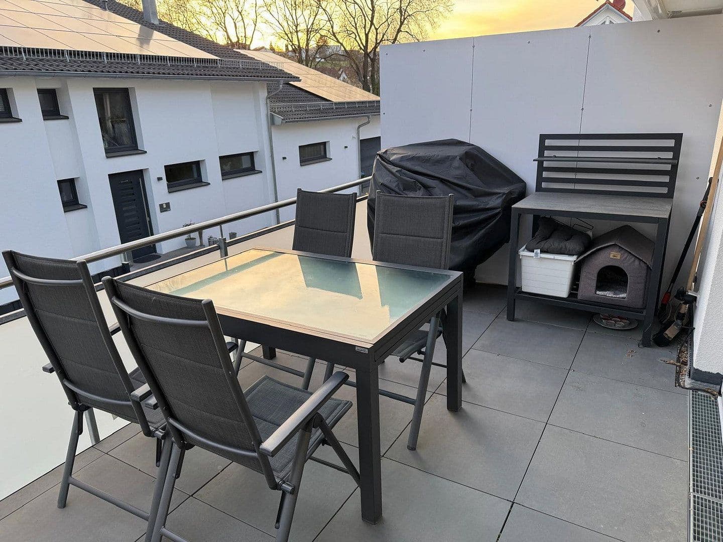 Prenájom bytu 5-izbový 111 m², Heimsheim, Bádensko-Wurttembersko Prenájom bytu 5-izbový 111 m², Heimsheim, Bádensko-Wurttembersko
