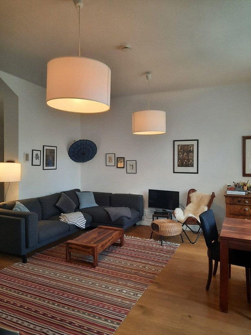 Prenájom bytu 5-izbový 162 m², Abraham-Lincoln-Str. 16, Weimar, Durínsko Prenájom bytu 5-izbový 162 m², Abraham-Lincoln-Str. 16, Weimar, Durínsko