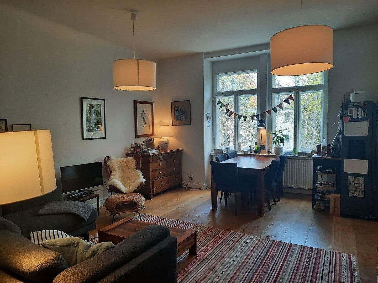 Prenájom bytu 5-izbový 162 m², Abraham-Lincoln-Str. 16, Weimar, Durínsko Prenájom bytu 5-izbový 162 m², Abraham-Lincoln-Str. 16, Weimar, Durínsko