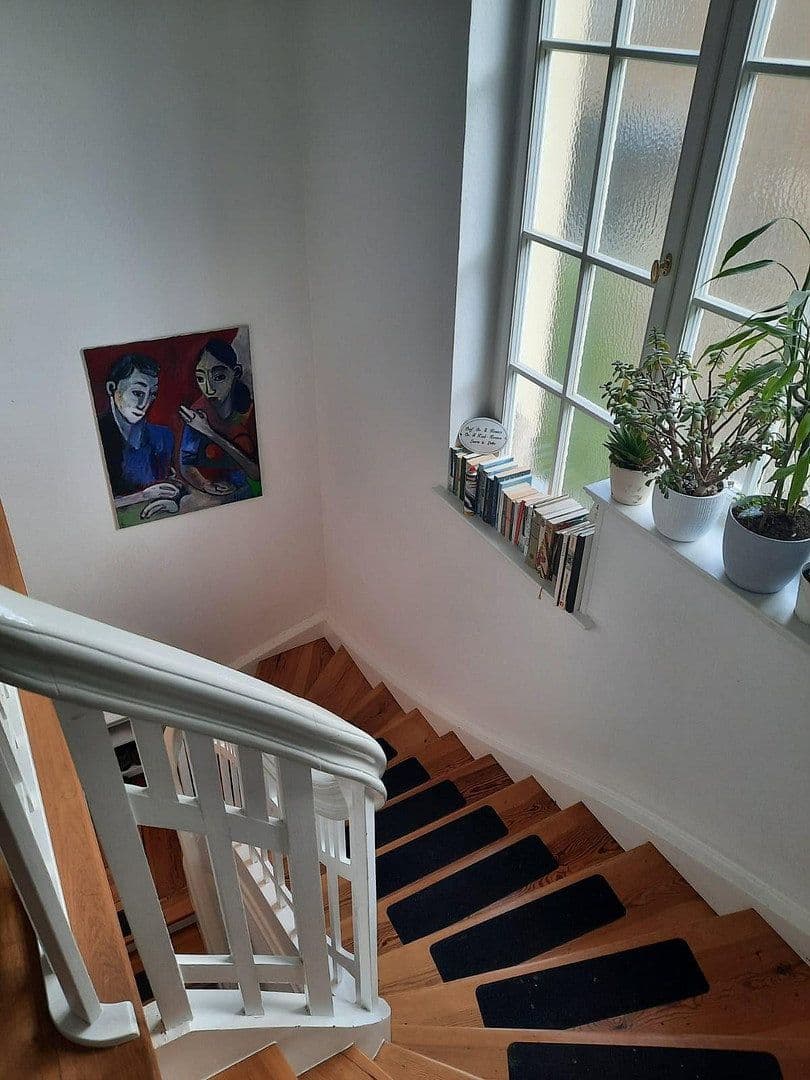 Prenájom bytu 5-izbový 162 m², Abraham-Lincoln-Str. 16, Weimar, Durínsko Prenájom bytu 5-izbový 162 m², Abraham-Lincoln-Str. 16, Weimar, Durínsko