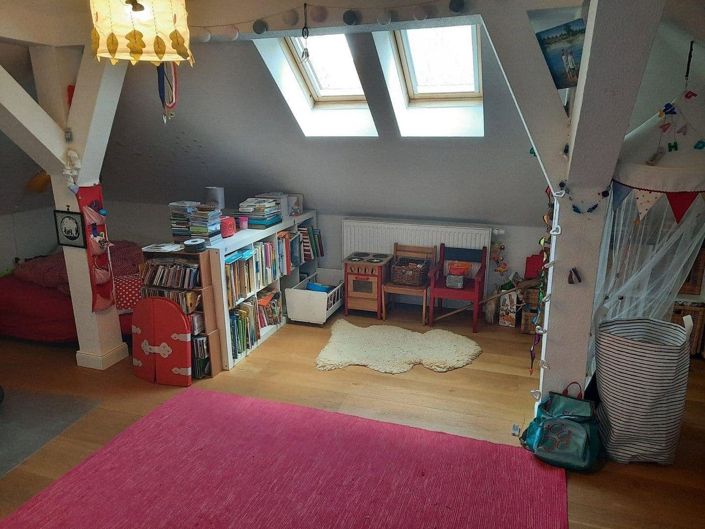Prenájom bytu 5-izbový 162 m², Abraham-Lincoln-Str. 16, Weimar, Durínsko Prenájom bytu 5-izbový 162 m², Abraham-Lincoln-Str. 16, Weimar, Durínsko