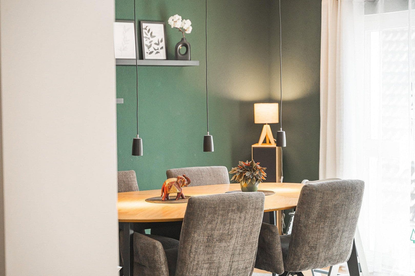 Prenájom domu 206 m², pozemok 128 m², Stuttgart, Bádensko-Wurttembersko Prenájom domu 206 m², pozemok 128 m², Stuttgart, Bádensko-Wurttembersko