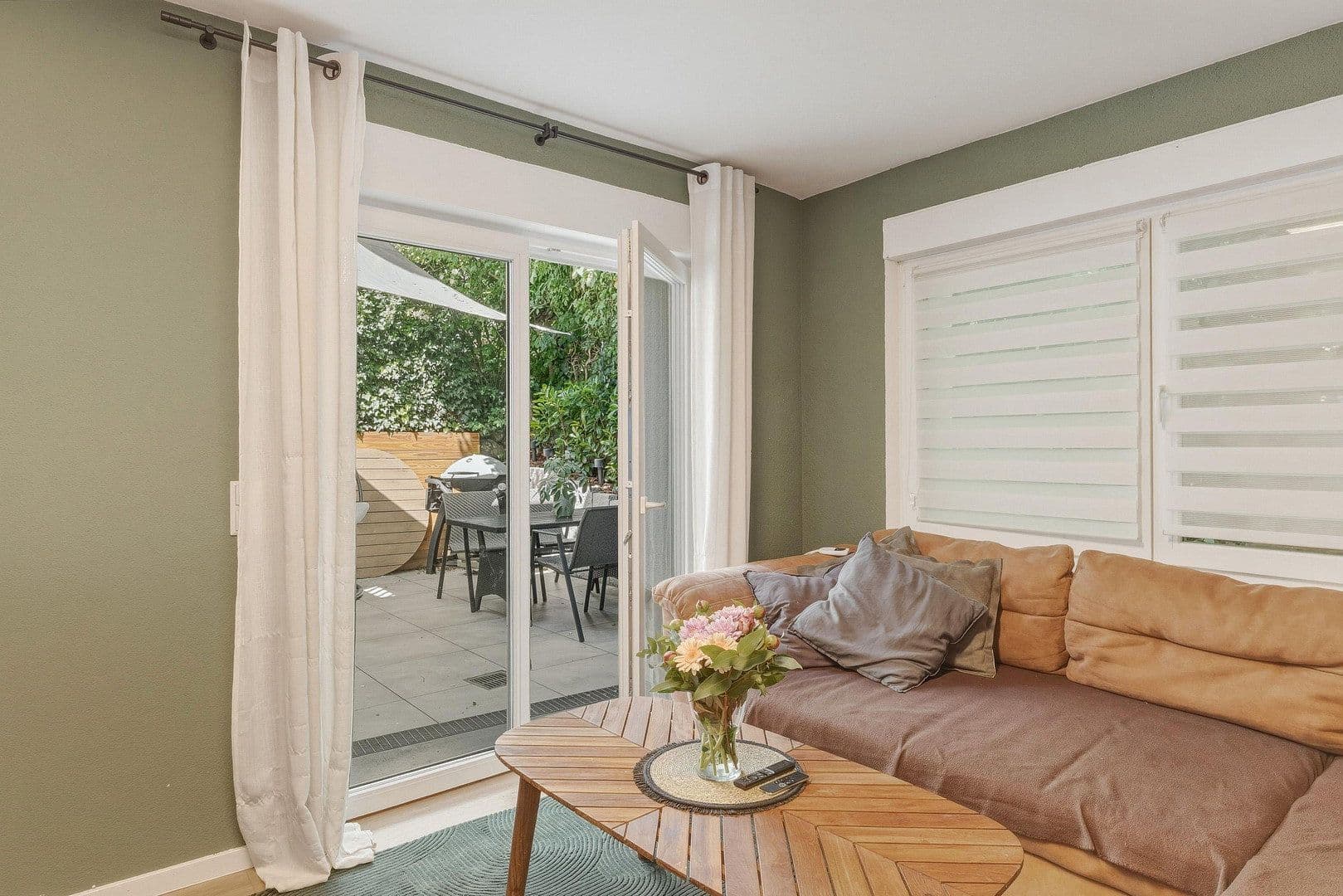 Prenájom domu 206 m², pozemok 128 m², Stuttgart, Bádensko-Wurttembersko Prenájom domu 206 m², pozemok 128 m², Stuttgart, Bádensko-Wurttembersko