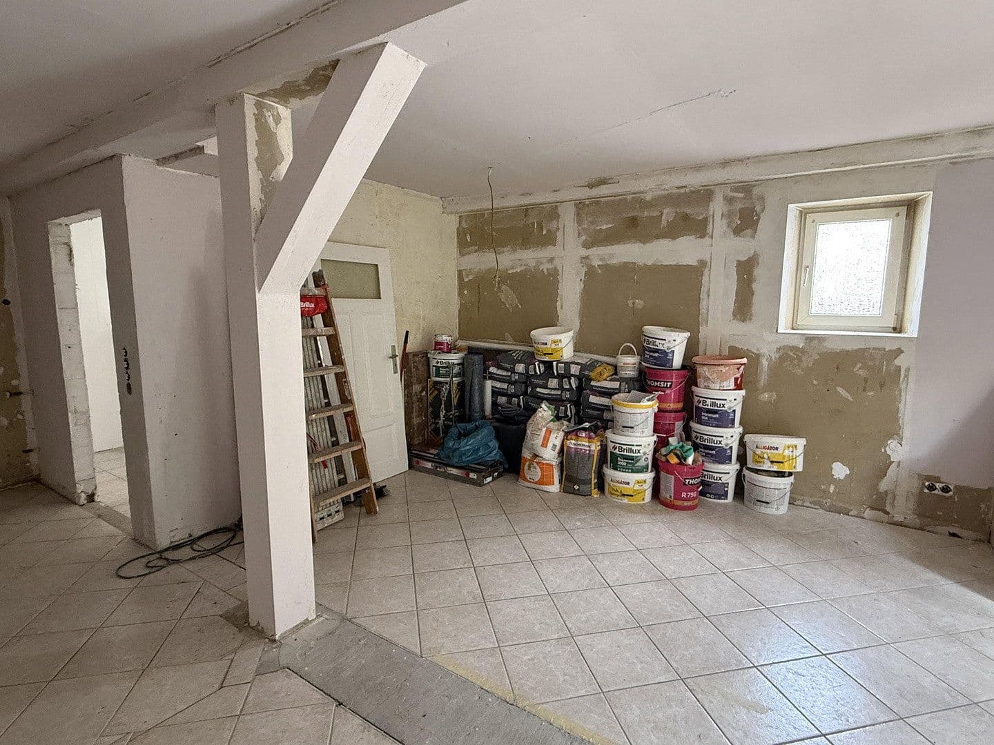 Prenájom bytu 3-izbový 90 m², Leipziger Straße 8, Bad Schmiedeberg, Sasko-Anhaltsko Prenájom bytu 3-izbový 90 m², Leipziger Straße 8, Bad Schmiedeberg, Sasko-Anhaltsko