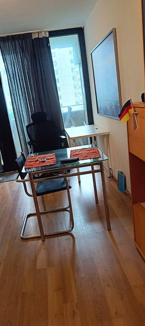 Predaj bytu 1-izbový 30 m², Tucholskystr. 79, Frankfurt, Hesensko Predaj bytu 1-izbový 30 m², Tucholskystr. 79, Frankfurt, Hesensko