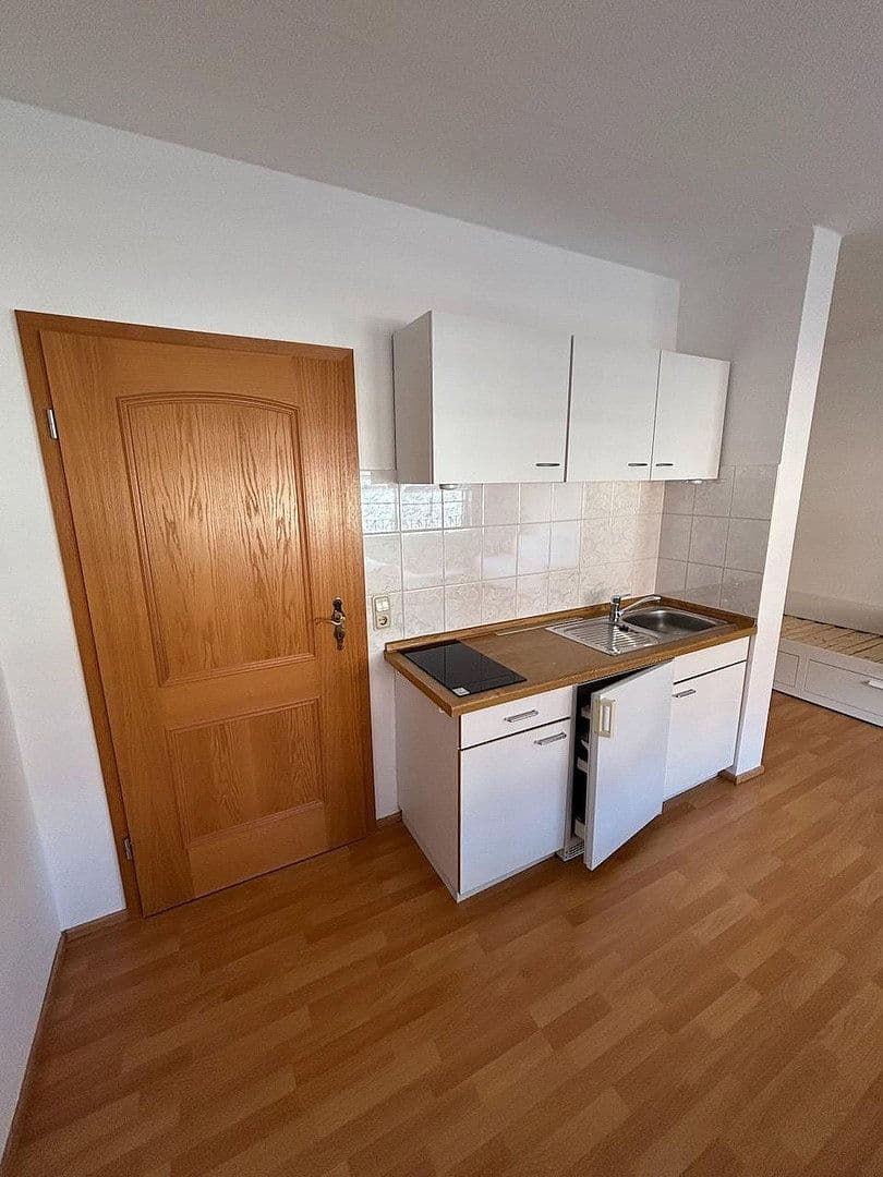 Prenájom bytu 1-izbový 30 m², Am Windknollen 6, Jena, Durínsko Prenájom bytu 1-izbový 30 m², Am Windknollen 6, Jena, Durínsko