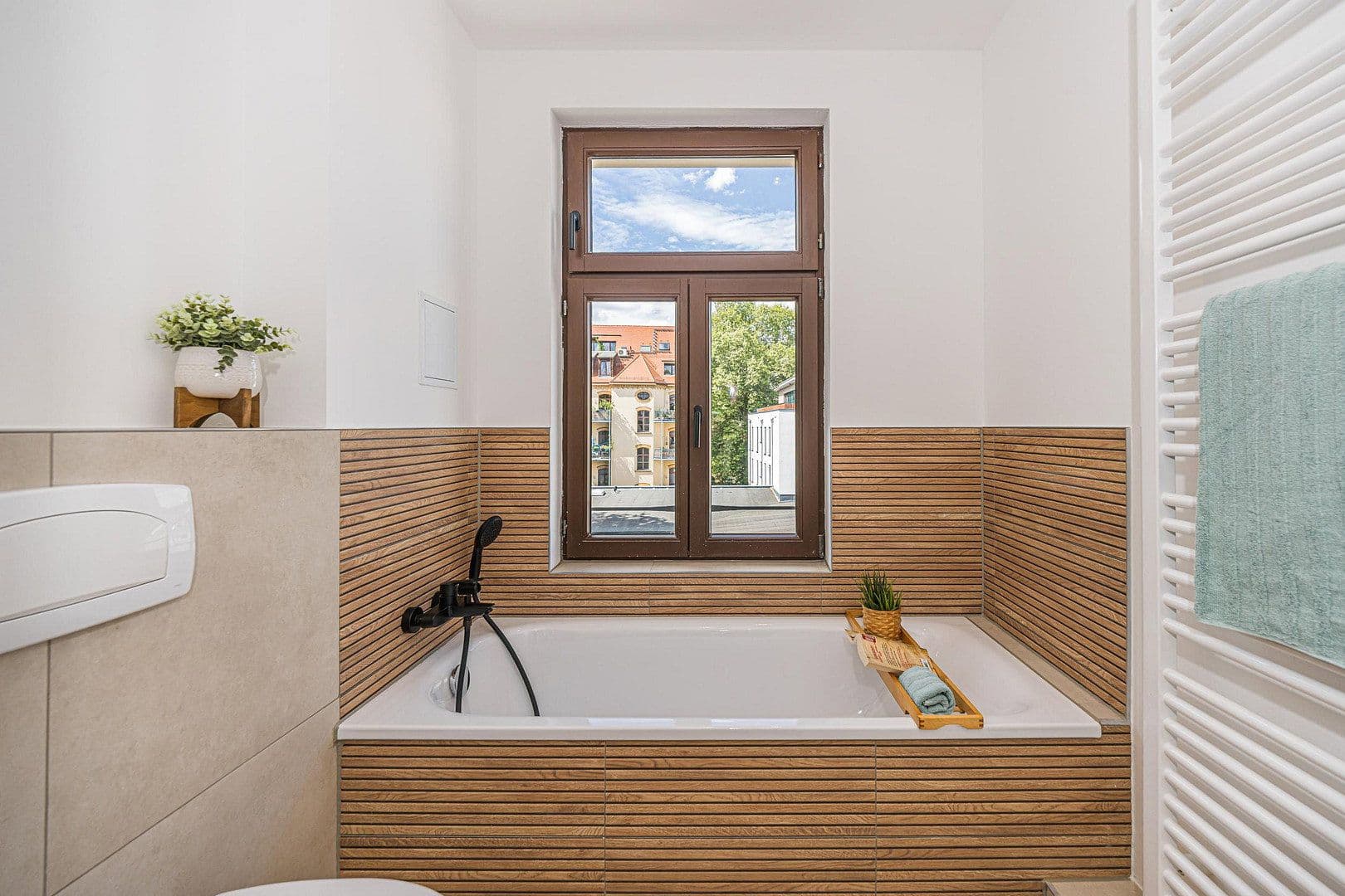 Predaj bytu 4-izbový 82 m², Leipzig, Sasko Predaj bytu 4-izbový 82 m², Leipzig, Sasko