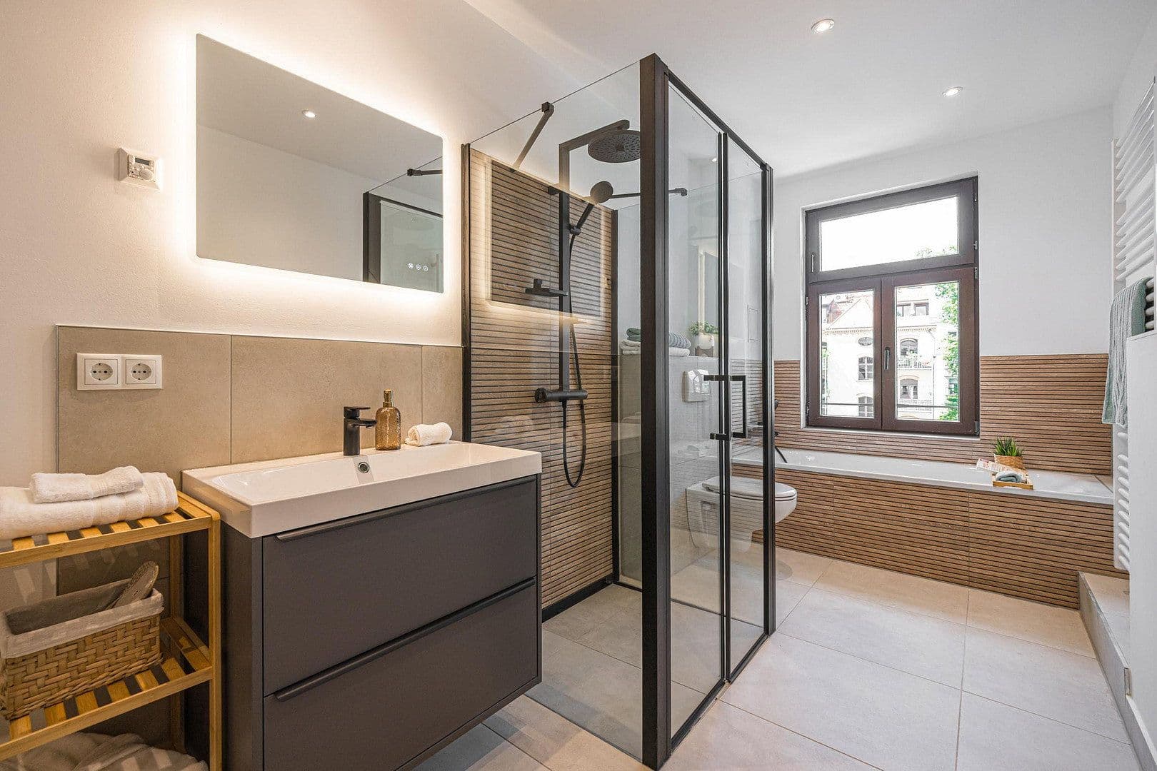 Predaj bytu 4-izbový 82 m², Leipzig, Sasko Predaj bytu 4-izbový 82 m², Leipzig, Sasko