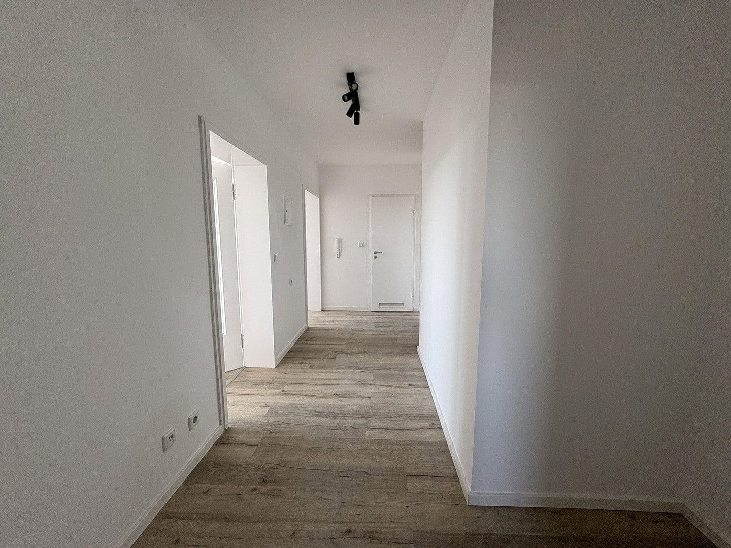 Prenájom bytu 3-izbový 85 m², Siemensstraße 39, Bamberg, Bavorsko Prenájom bytu 3-izbový 85 m², Siemensstraße 39, Bamberg, Bavorsko