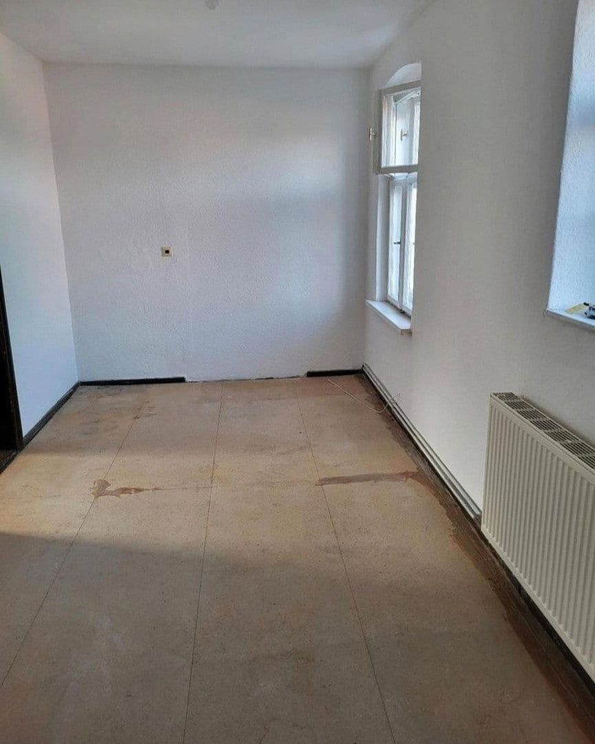 Predaj domu 100 m², pozemok 6.690 m², Kaden 6, Luckau, Brandenbursko Predaj domu 100 m², pozemok 6.690 m², Kaden 6, Luckau, Brandenbursko