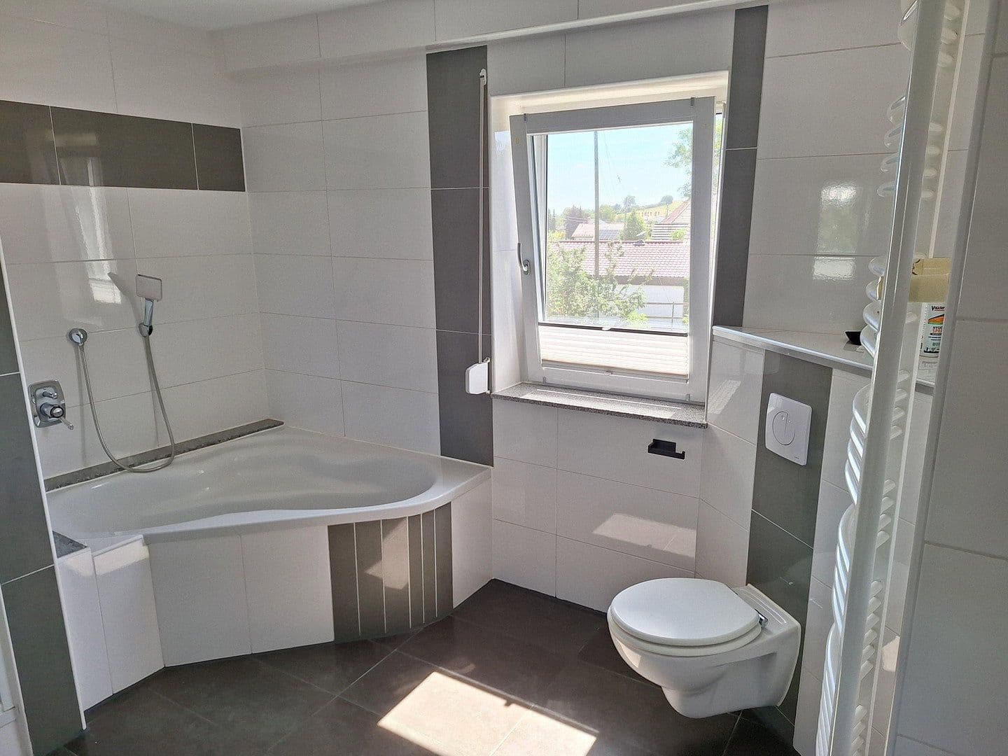 Predaj bytu 3-izbový 123 m², Langenau, Bádensko-Wurttembersko Predaj bytu 3-izbový 123 m², Langenau, Bádensko-Wurttembersko
