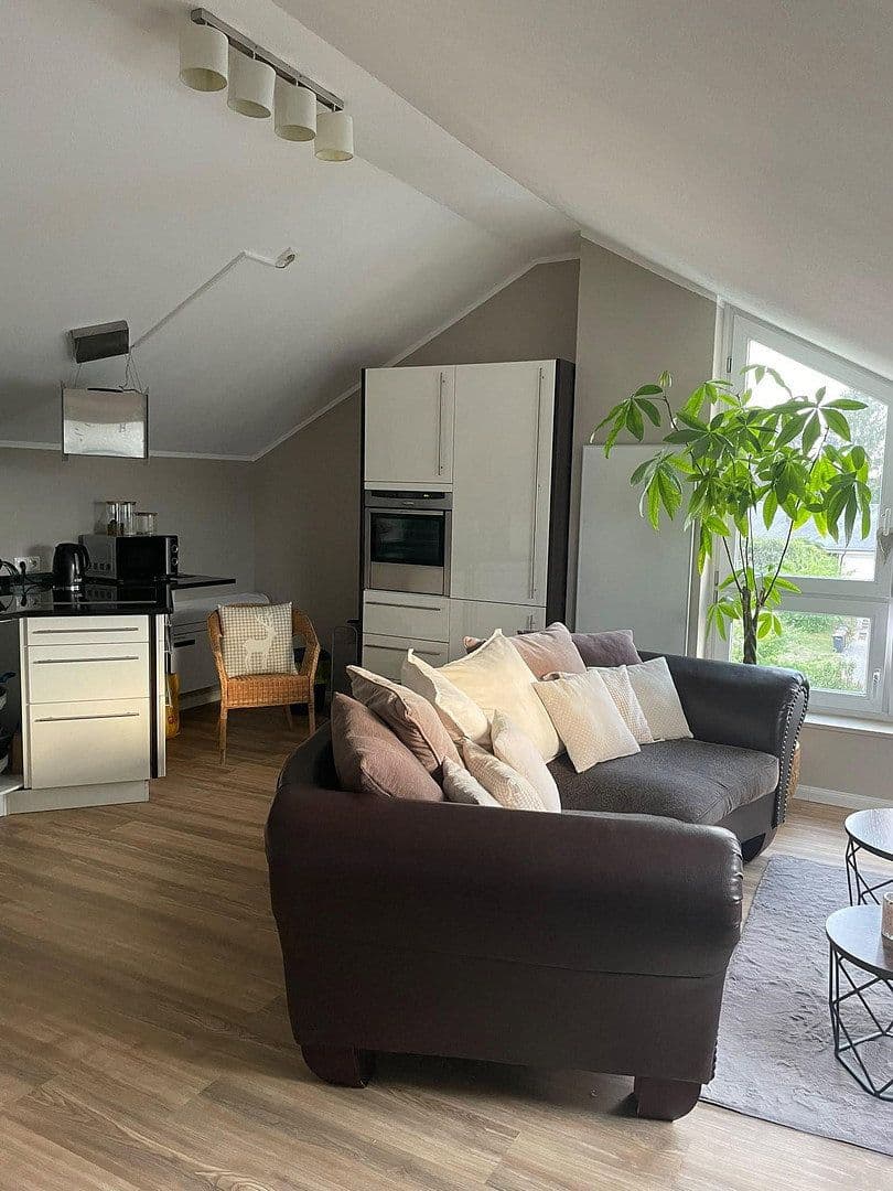 Prenájom bytu 2-izbový 35 m², Heidenheim an der Brenz, Bádensko-Wurttembersko Prenájom bytu 2-izbový 35 m², Heidenheim an der Brenz, Bádensko-Wurttembersko