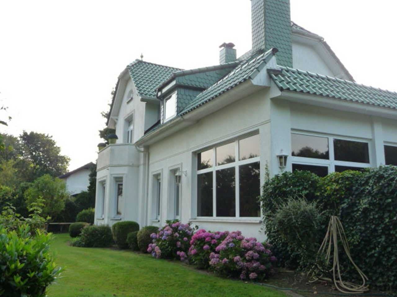 Predaj domu 260 m², pozemok 665 m², Neumünster, Šlezvicko-Holštajnsko Predaj domu 260 m², pozemok 665 m², Neumünster, Šlezvicko-Holštajnsko