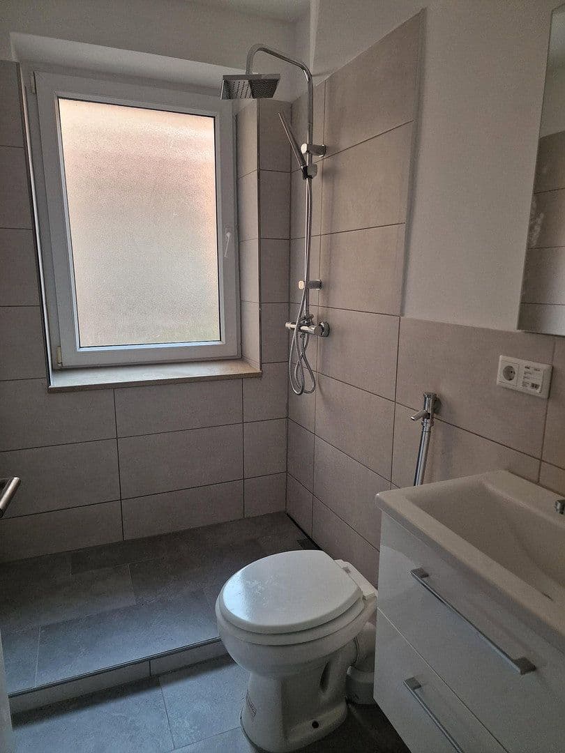 Prenájom bytu 2-izbový 57 m², Osianderstr. 1, Nürnberg, Bavorsko Prenájom bytu 2-izbový 57 m², Osianderstr. 1, Nürnberg, Bavorsko