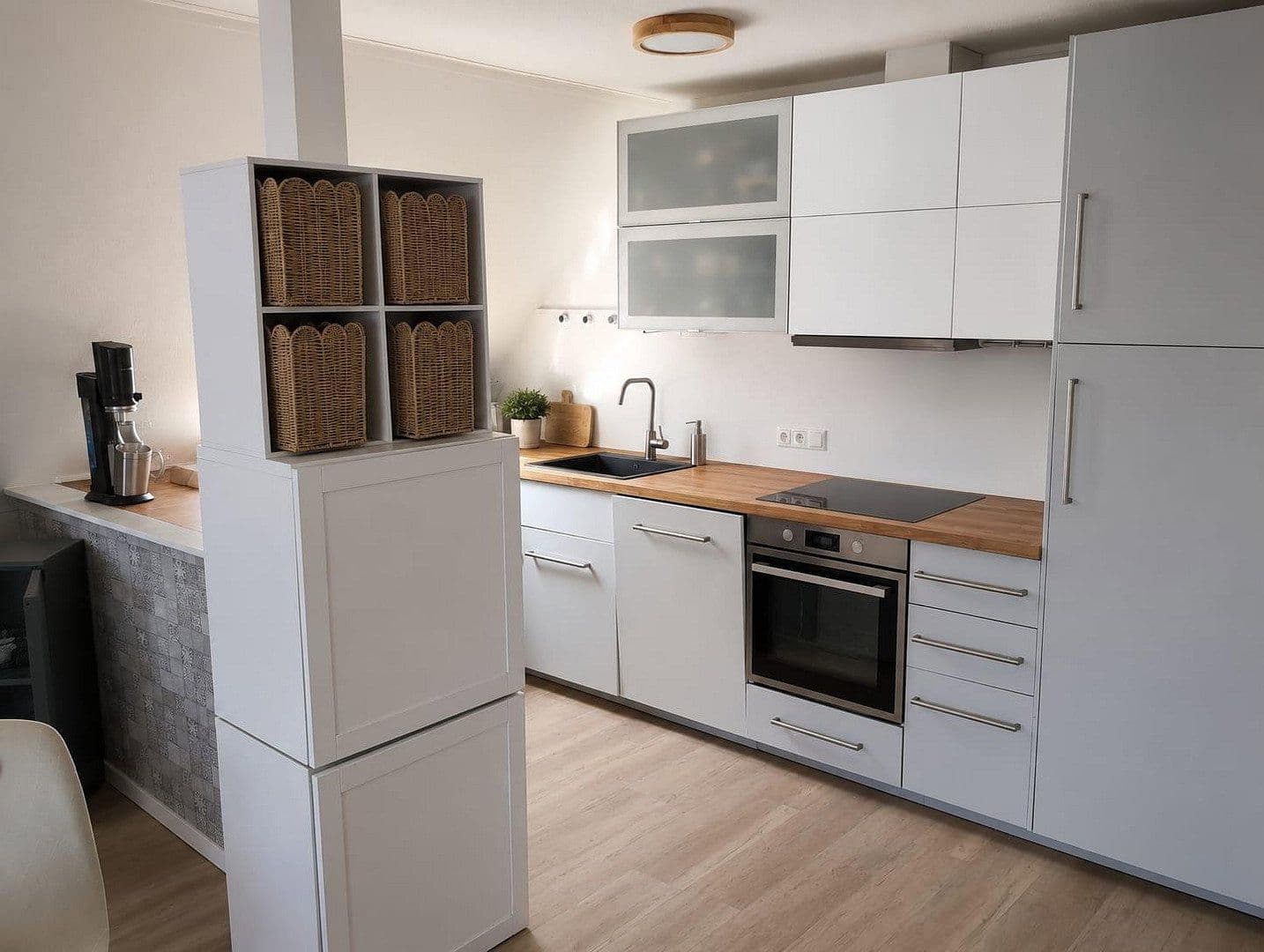 Prenájom bytu 3-izbový 116 m², Dorfstraße 23, Reppenstedt, Dolné Sasko Prenájom bytu 3-izbový 116 m², Dorfstraße 23, Reppenstedt, Dolné Sasko