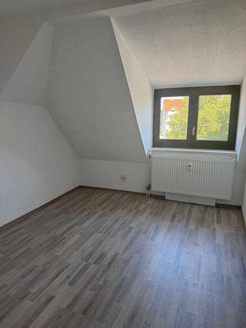 Prenájom bytu 4-izbový 110 m², Ostheim 52, Regensburg, Bavorsko Prenájom bytu 4-izbový 110 m², Ostheim 52, Regensburg, Bavorsko