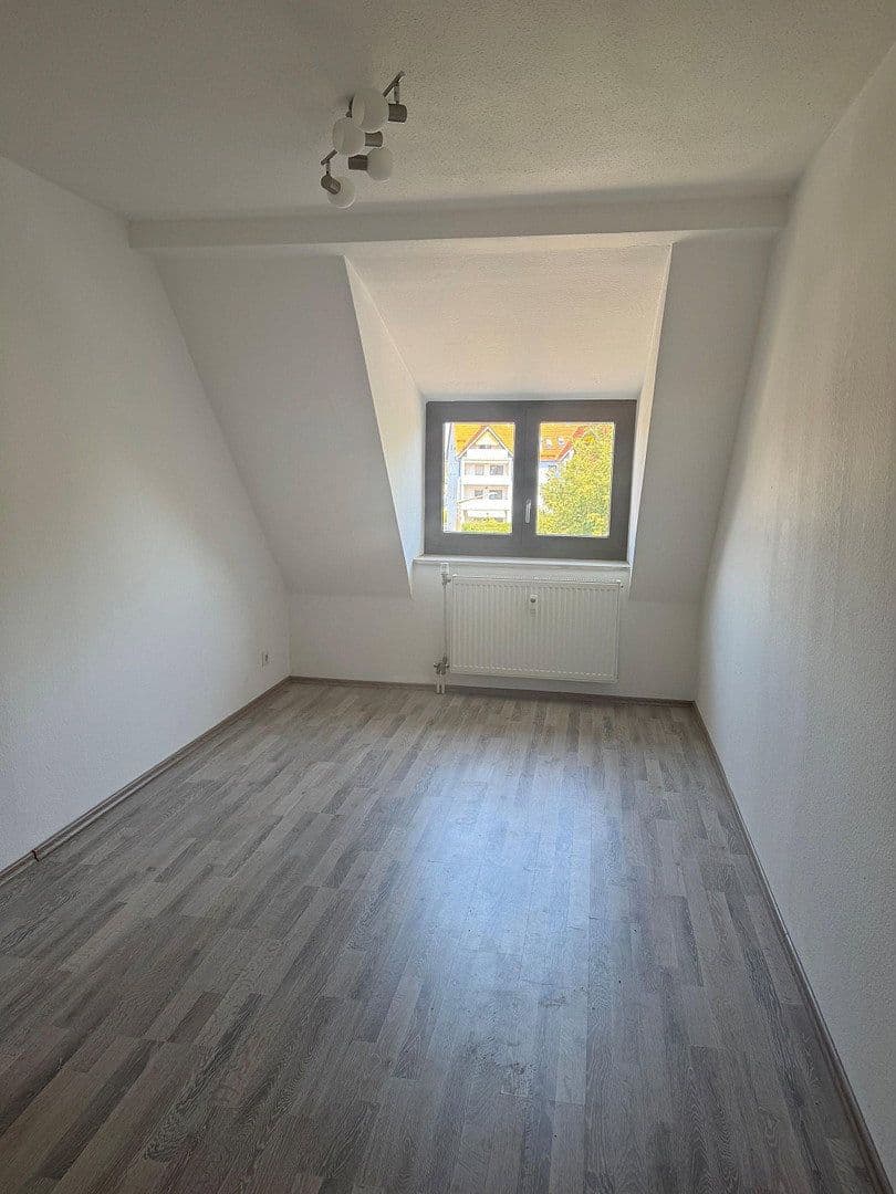 Prenájom bytu 4-izbový 110 m², Ostheim 52, Regensburg, Bavorsko Prenájom bytu 4-izbový 110 m², Ostheim 52, Regensburg, Bavorsko