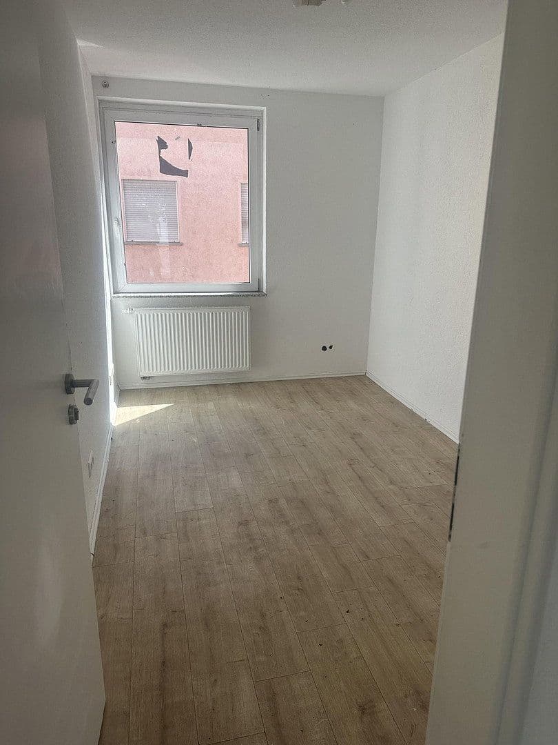 Prenájom bytu 18 m², Schwabenbogengasse 3, Heilbronn, Bádensko-Wurttembersko Prenájom bytu 18 m², Schwabenbogengasse 3, Heilbronn, Bádensko-Wurttembersko