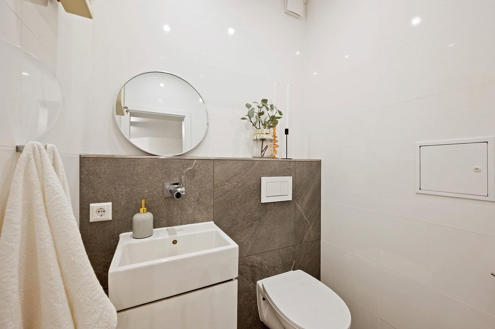 Predaj bytu 4-izbový 159 m², Bensheimerstraße 1-3, Lorsch, Hesensko Predaj bytu 4-izbový 159 m², Bensheimerstraße 1-3, Lorsch, Hesensko