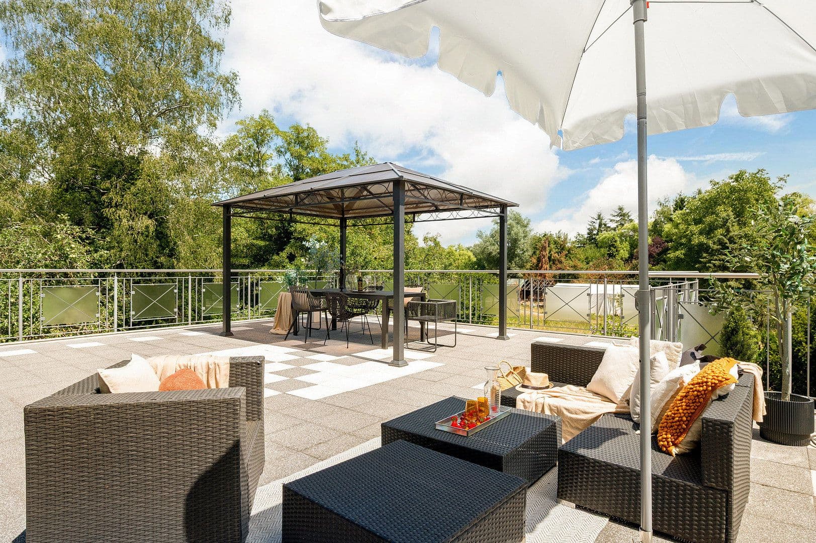 Predaj bytu 4-izbový 159 m², Bensheimerstraße 1-3, Lorsch, Hesensko Predaj bytu 4-izbový 159 m², Bensheimerstraße 1-3, Lorsch, Hesensko