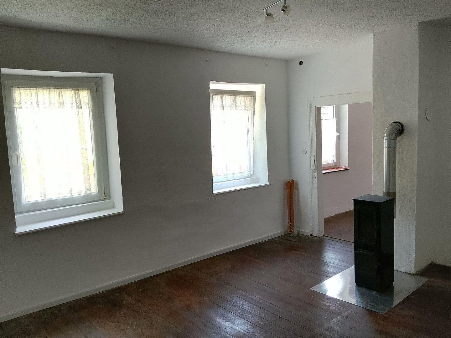 Predaj domu 120 m², pozemok 447 m², Odenbach, Porýnie-Falcko Predaj domu 120 m², pozemok 447 m², Odenbach, Porýnie-Falcko