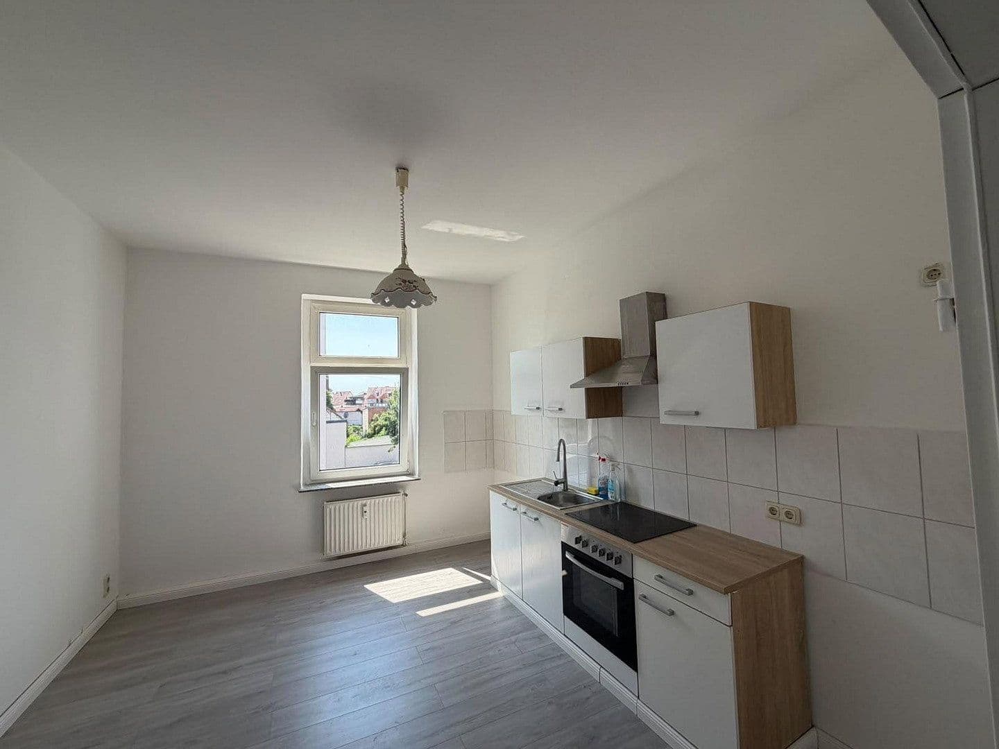 Prenájom bytu 3-izbový 82 m², Bahnstraße 92, Wittenberge, Brandenbursko Prenájom bytu 3-izbový 82 m², Bahnstraße 92, Wittenberge, Brandenbursko