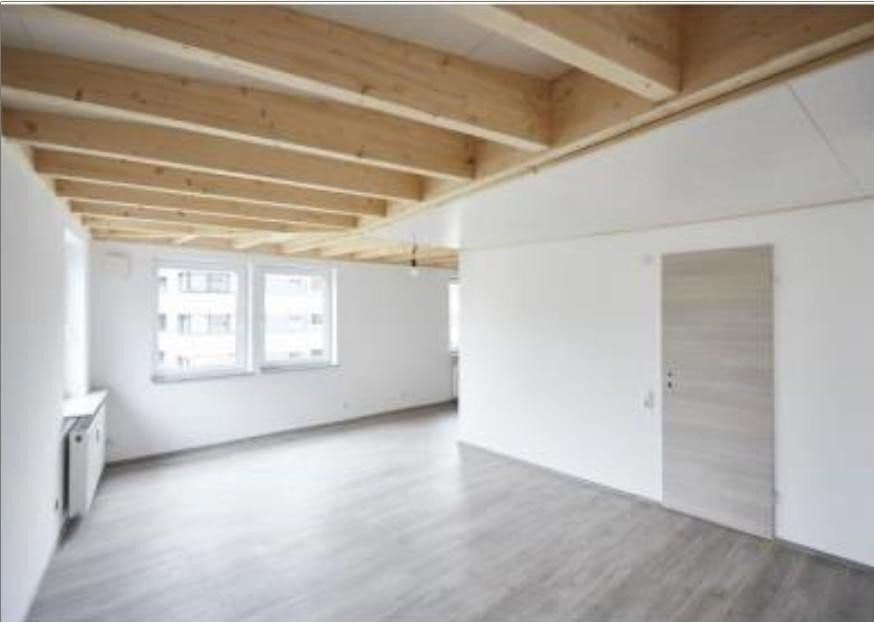 Prenájom bytu 4-izbový 103 m², Darmstadt, Hesensko Prenájom bytu 4-izbový 103 m², Darmstadt, Hesensko