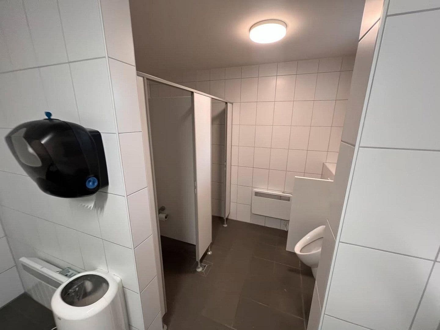 Prenájom nebytového priestoru 2.500 m², An der illau 19, Marschacht, Dolné Sasko Prenájom nebytového priestoru 2.500 m², An der illau 19, Marschacht, Dolné Sasko