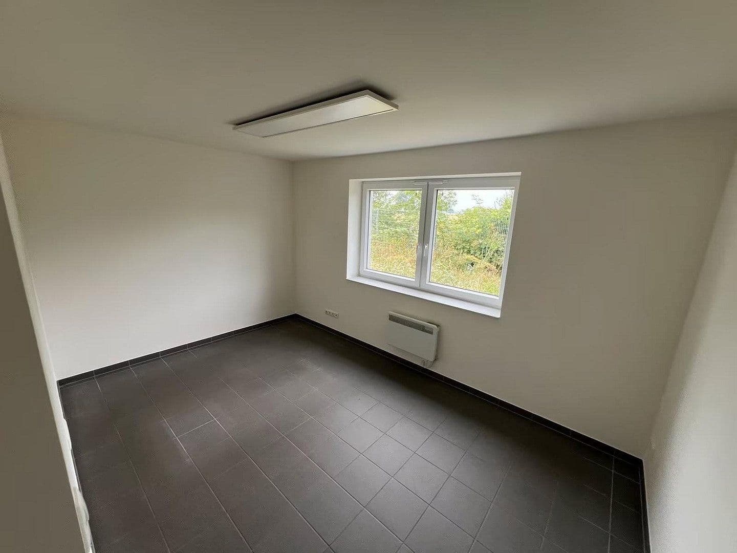Prenájom nebytového priestoru 2.500 m², An der illau 19, Marschacht, Dolné Sasko Prenájom nebytového priestoru 2.500 m², An der illau 19, Marschacht, Dolné Sasko