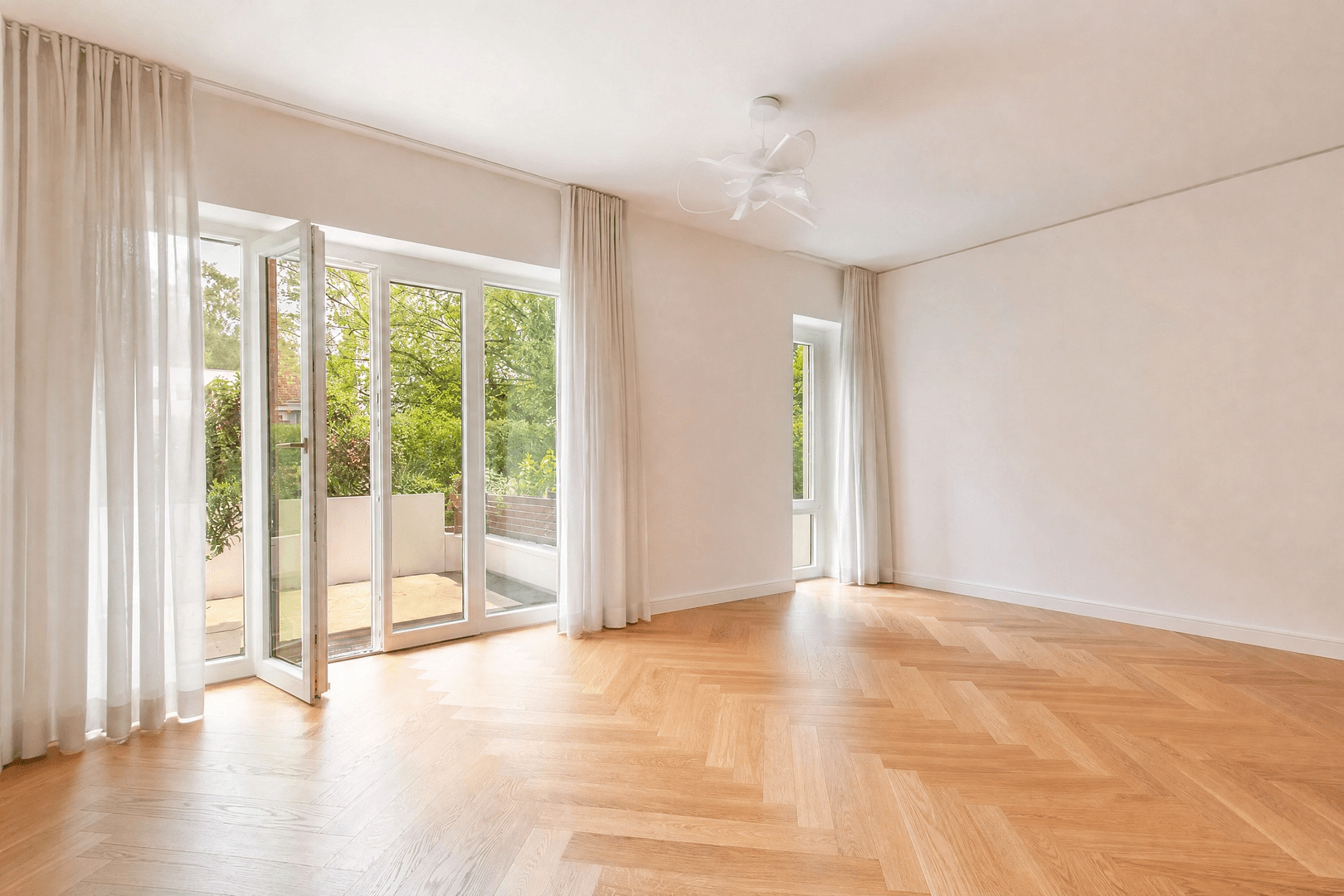 Predaj bytu 3-izbový 123 m², Frankfurt, Hesensko Predaj bytu 3-izbový 123 m², Frankfurt, Hesensko