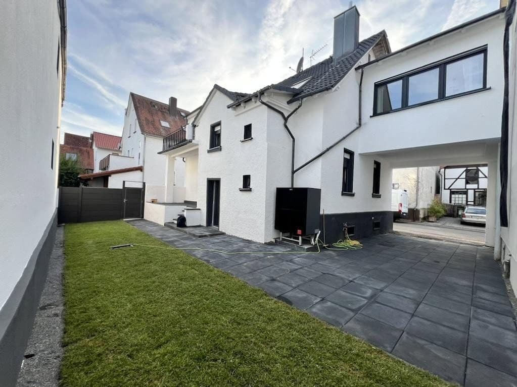 Predaj domu 140 m², pozemok 187 m², Roßdorf, Hesensko Predaj domu 140 m², pozemok 187 m², Roßdorf, Hesensko