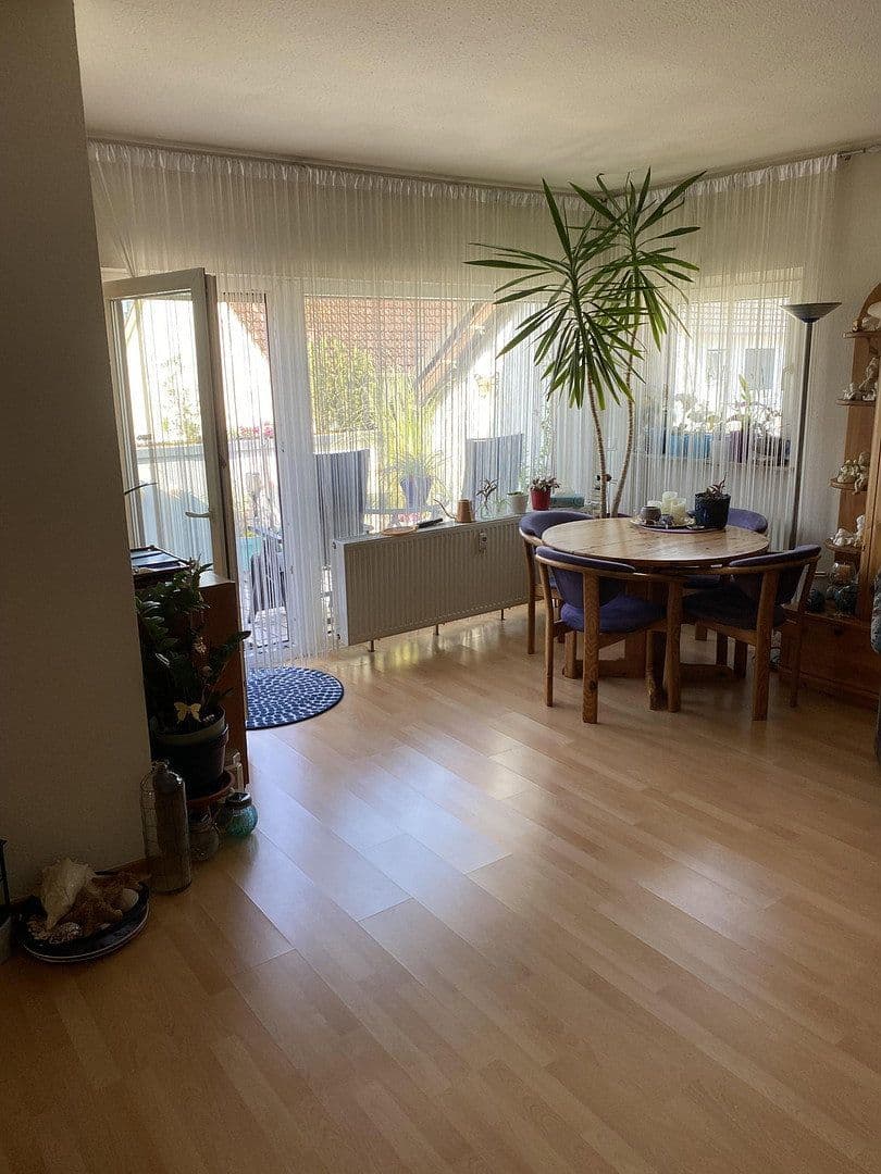 Predaj domu 235 m², pozemok 347 m², Frankfurt, Hesensko Predaj domu 235 m², pozemok 347 m², Frankfurt, Hesensko