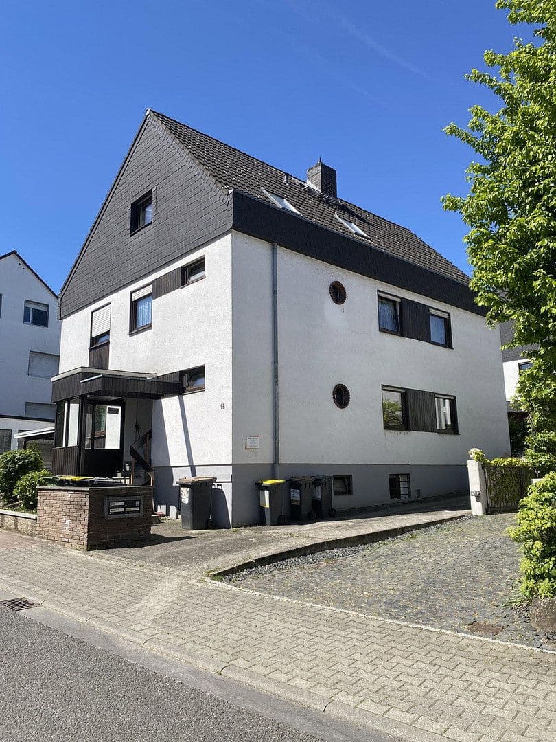 Predaj domu 235 m², pozemok 347 m², Frankfurt, Hesensko Predaj domu 235 m², pozemok 347 m², Frankfurt, Hesensko