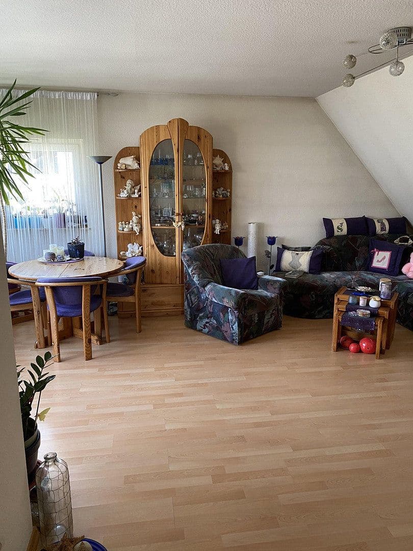 Predaj domu 235 m², pozemok 347 m², Frankfurt, Hesensko Predaj domu 235 m², pozemok 347 m², Frankfurt, Hesensko
