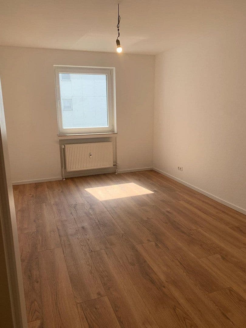 Prenájom bytu 2-izbový 69 m², Feldbergstr. 16, Heusenstamm, Hesensko Prenájom bytu 2-izbový 69 m², Feldbergstr. 16, Heusenstamm, Hesensko