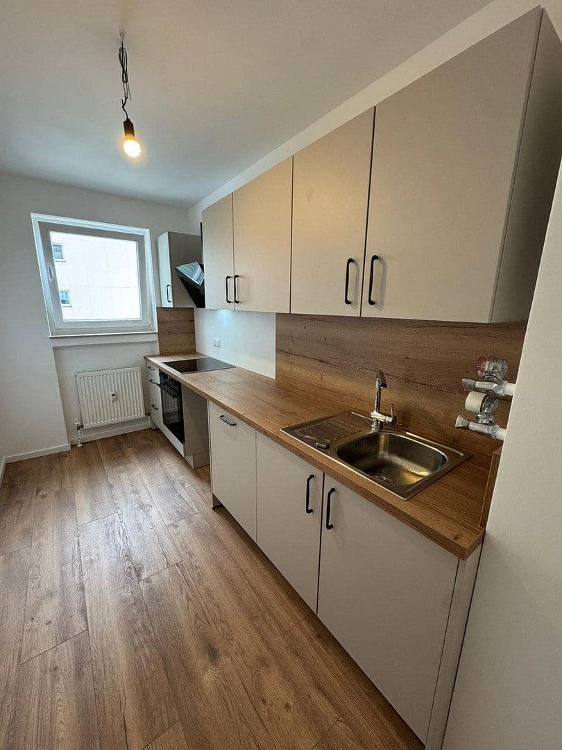 Prenájom bytu 2-izbový 69 m², Feldbergstr. 16, Heusenstamm, Hesensko Prenájom bytu 2-izbový 69 m², Feldbergstr. 16, Heusenstamm, Hesensko