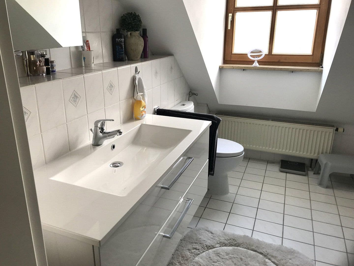 Predaj domu 126 m², pozemok 367 m², Neunkirchen am Brand, Bavorsko Predaj domu 126 m², pozemok 367 m², Neunkirchen am Brand, Bavorsko