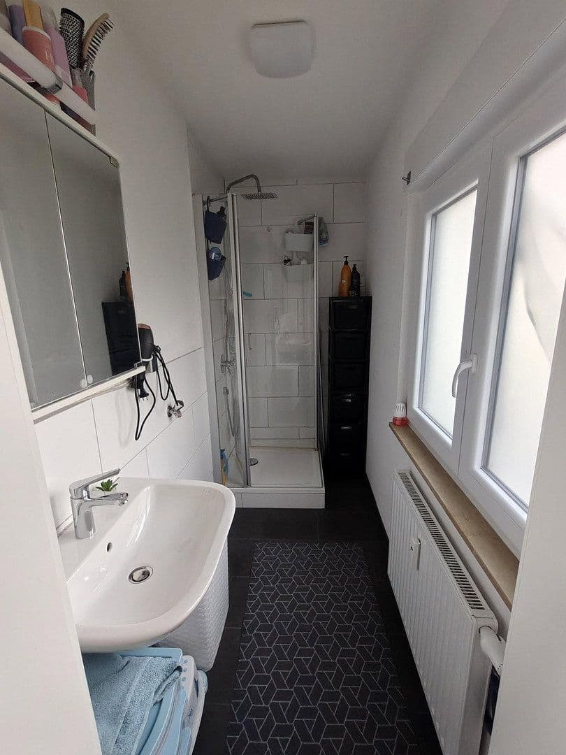 Prenájom bytu 3-izbový 73 m², Rathausstr. 15, Kusterdingen, Bádensko-Wurttembersko Prenájom bytu 3-izbový 73 m², Rathausstr. 15, Kusterdingen, Bádensko-Wurttembersko