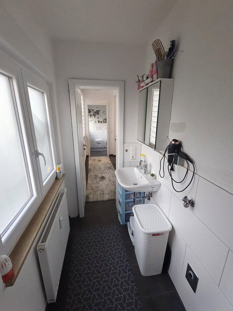 Prenájom bytu 3-izbový 73 m², Rathausstr. 15, Kusterdingen, Bádensko-Wurttembersko Prenájom bytu 3-izbový 73 m², Rathausstr. 15, Kusterdingen, Bádensko-Wurttembersko