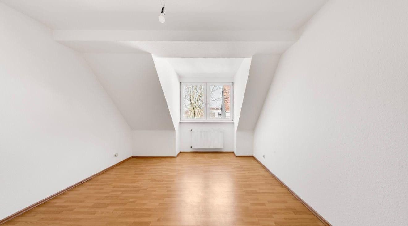 Prenájom bytu 3-izbový 85 m², Reichsstraße 10, Bochum, Severné Porýnie - Westfálsko Prenájom bytu 3-izbový 85 m², Reichsstraße 10, Bochum, Severné Porýnie - Westfálsko