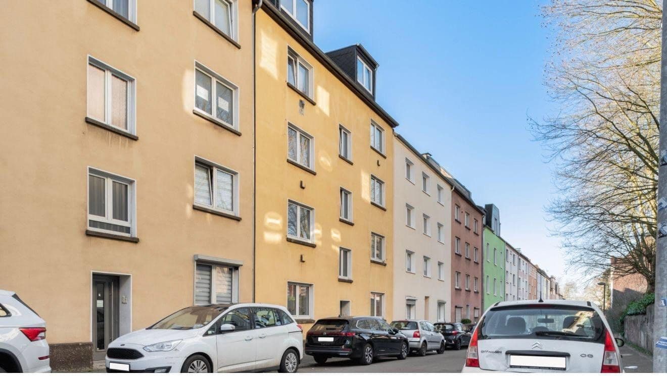 Prenájom bytu 3-izbový 85 m², Reichsstraße 10, Bochum, Severné Porýnie - Westfálsko Prenájom bytu 3-izbový 85 m², Reichsstraße 10, Bochum, Severné Porýnie - Westfálsko
