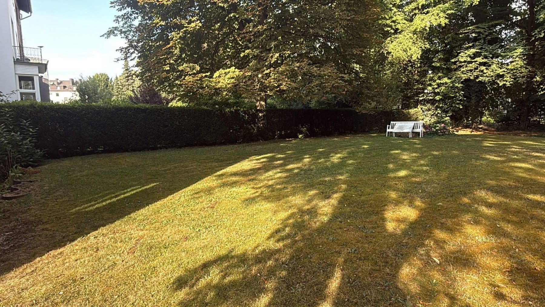 Prenájom bytu 4-izbový 135 m², Maria-Theresia-Allee 35, Aachen, Severné Porýnie - Westfálsko Prenájom bytu 4-izbový 135 m², Maria-Theresia-Allee 35, Aachen, Severné Porýnie - Westfálsko
