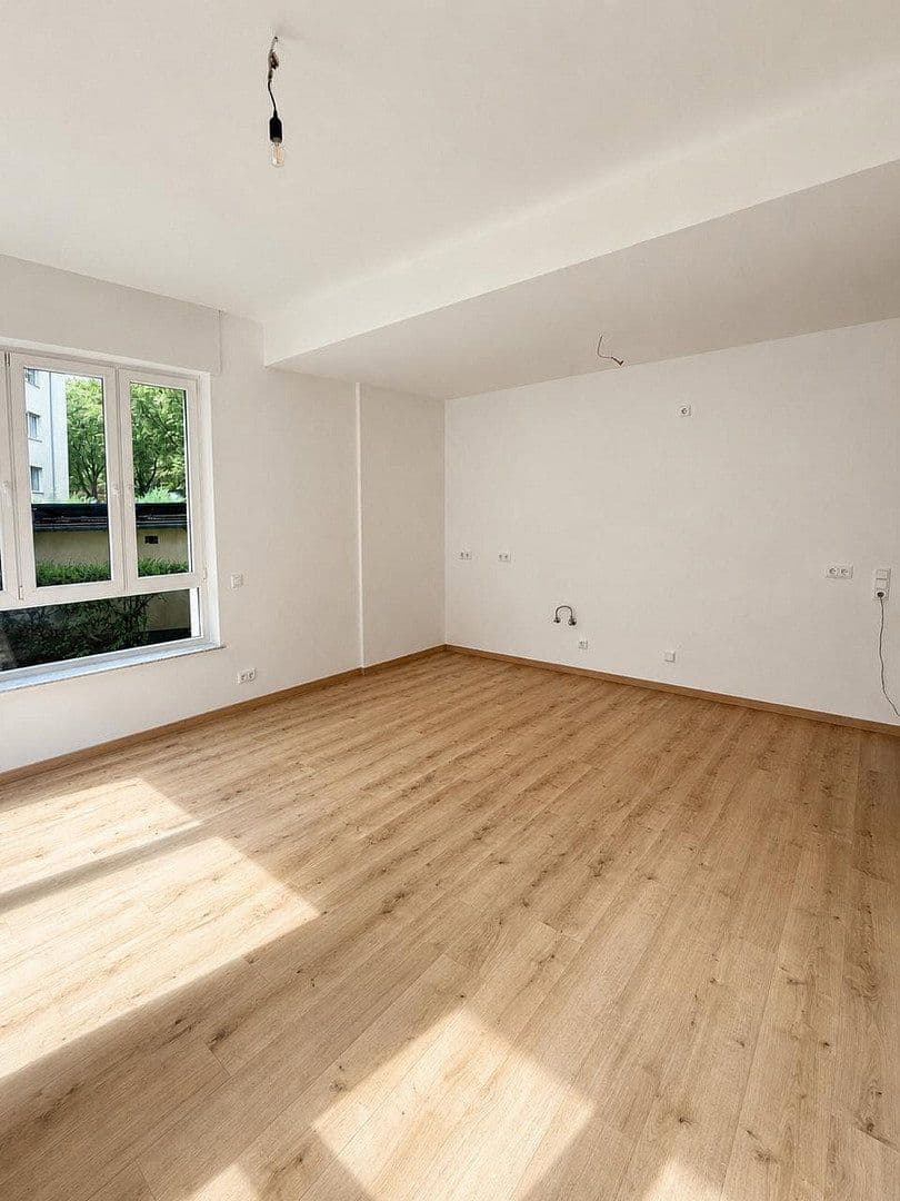 Prenájom bytu 4-izbový 135 m², Maria-Theresia-Allee 35, Aachen, Severné Porýnie - Westfálsko Prenájom bytu 4-izbový 135 m², Maria-Theresia-Allee 35, Aachen, Severné Porýnie - Westfálsko