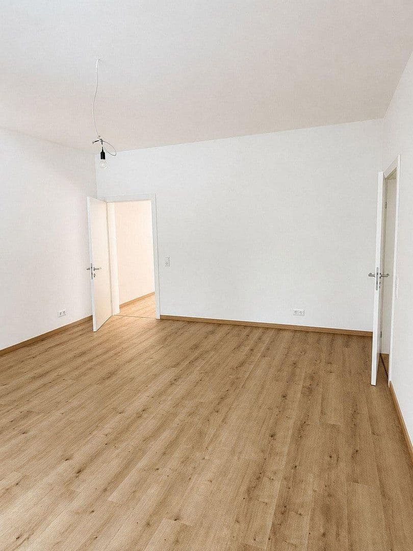 Prenájom bytu 4-izbový 135 m², Maria-Theresia-Allee 35, Aachen, Severné Porýnie - Westfálsko Prenájom bytu 4-izbový 135 m², Maria-Theresia-Allee 35, Aachen, Severné Porýnie - Westfálsko