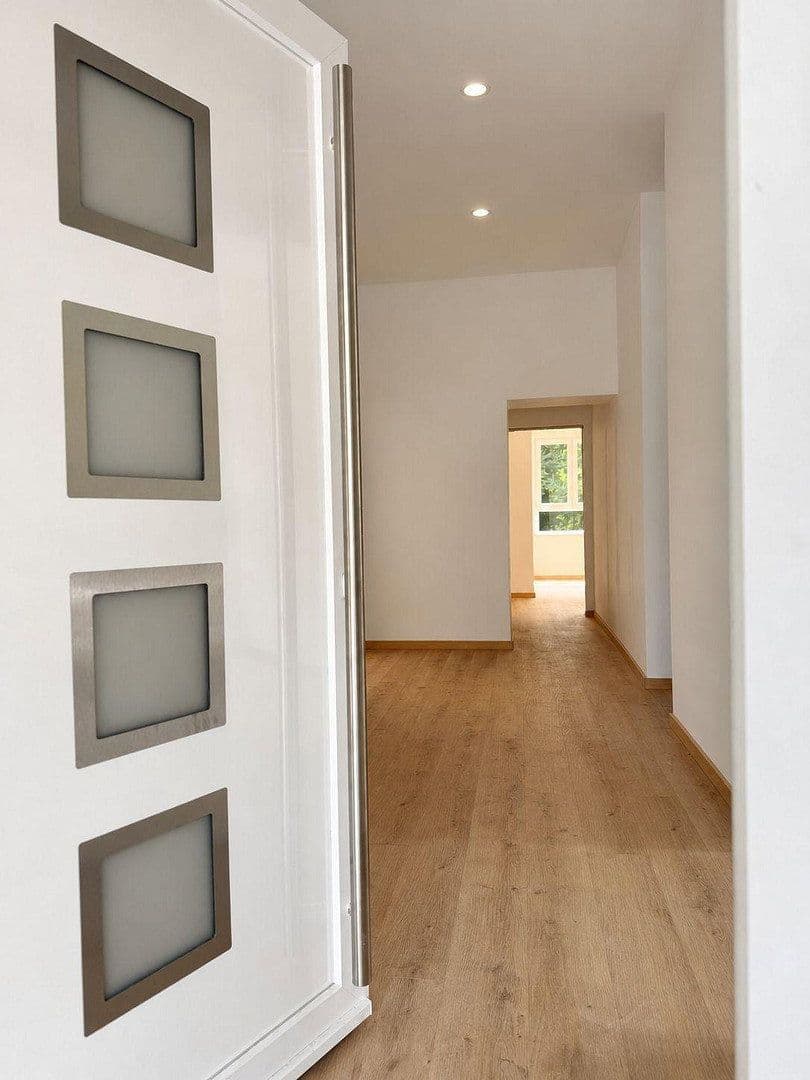 Prenájom bytu 4-izbový 135 m², Maria-Theresia-Allee 35, Aachen, Severné Porýnie - Westfálsko Prenájom bytu 4-izbový 135 m², Maria-Theresia-Allee 35, Aachen, Severné Porýnie - Westfálsko