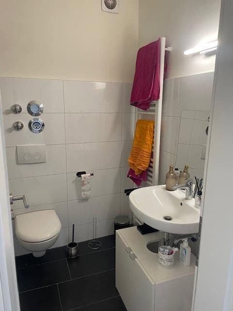 Prenájom bytu 3-izbový 81 m², Kommenderiestr. 47, Osnabrück, Dolné Sasko Prenájom bytu 3-izbový 81 m², Kommenderiestr. 47, Osnabrück, Dolné Sasko