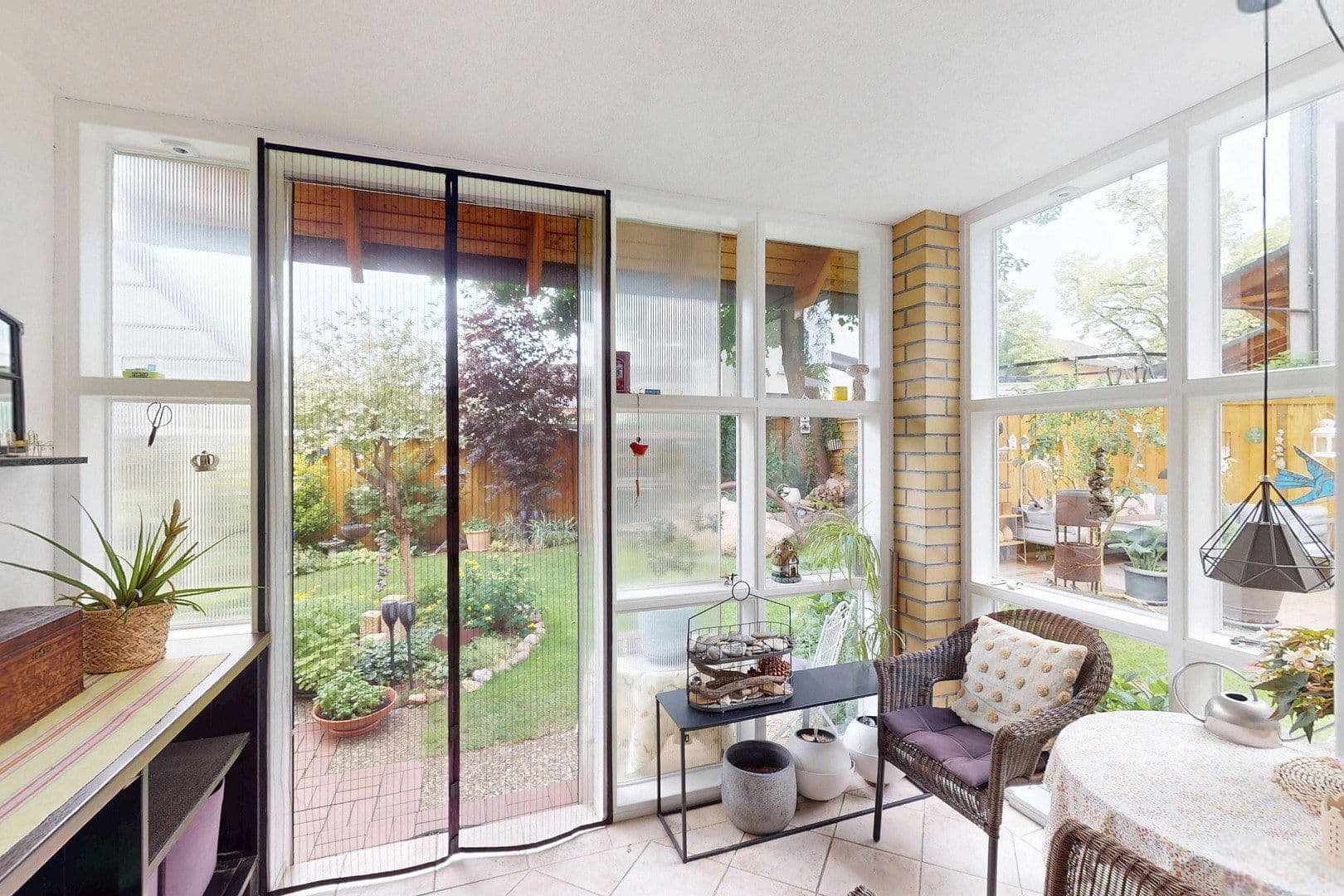 Predaj domu 192 m², pozemok 425 m², Neuenhagen bei Berlin, Brandenbursko Predaj domu 192 m², pozemok 425 m², Neuenhagen bei Berlin, Brandenbursko