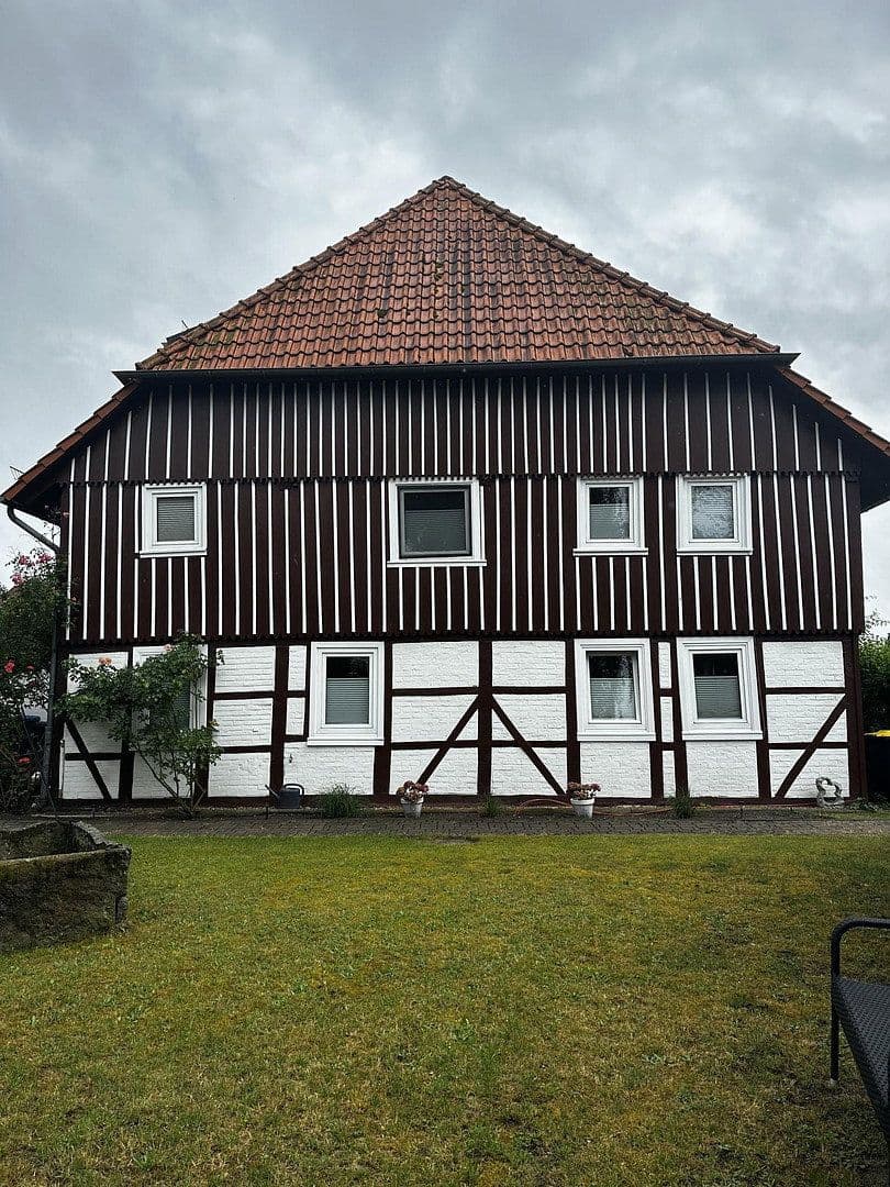 Prenájom bytu 5-izbový 135 m², Wolfsburg-Ehmen, Dolné Sasko Prenájom bytu 5-izbový 135 m², Wolfsburg-Ehmen, Dolné Sasko