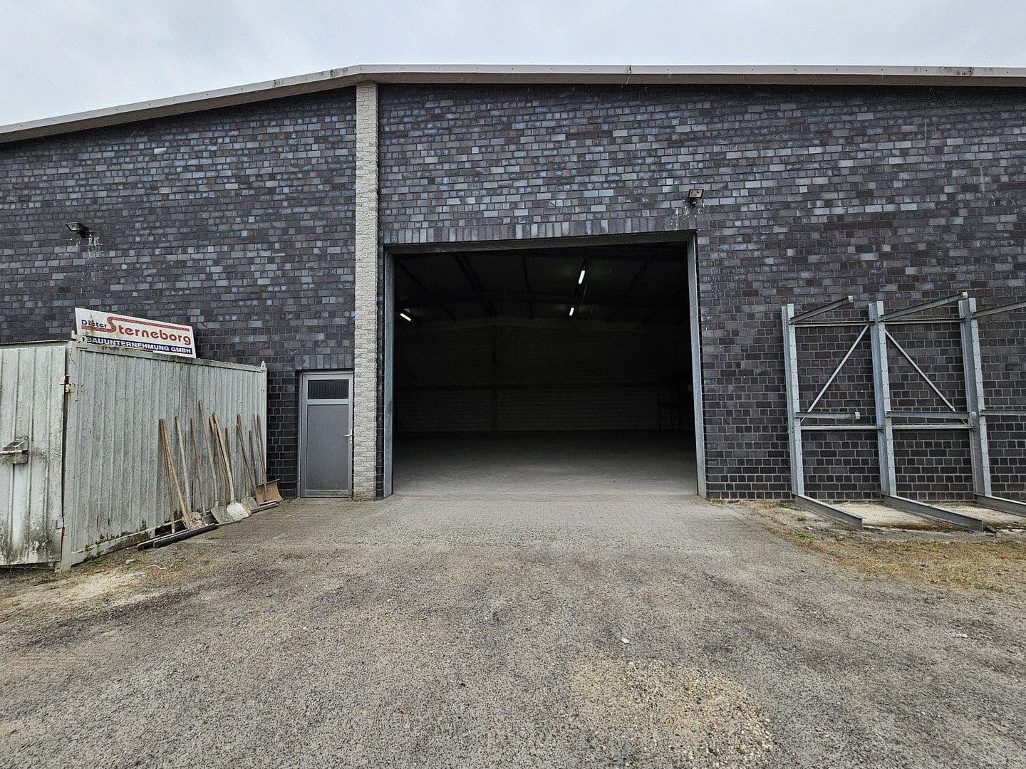 Prenájom nebytového priestoru 1.507 m², Industriestr. 19, Isselburg, Severné Porýnie - Westfálsko Prenájom nebytového priestoru 1.507 m², Industriestr. 19, Isselburg, Severné Porýnie - Westfálsko